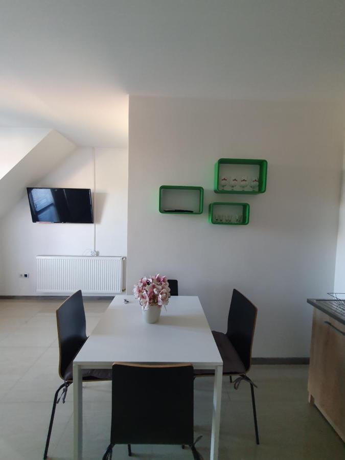 Lexi Family Apartman Apartment Hajduszoboszlo Exterior photo